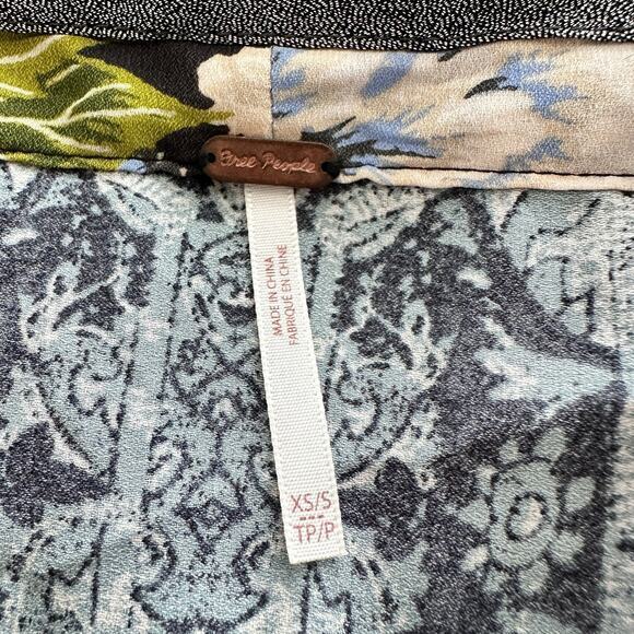 Free People Wildflower Cinched Zip Oversized Light Jacket‎ Kimono XS / S - Picture 4 of 10